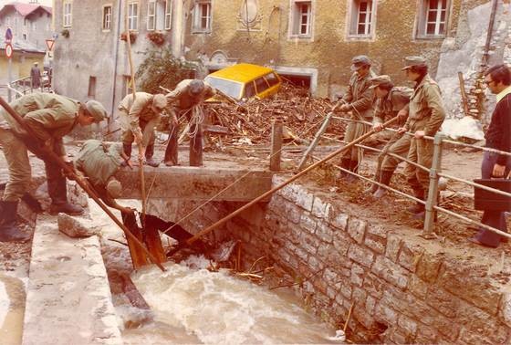 chronik_hochw_1976_560x378
