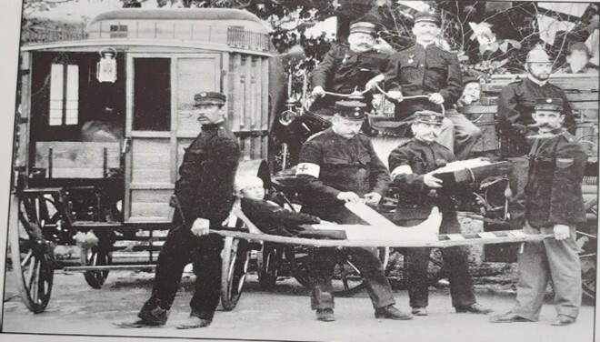 03_Pferdebespannter Rettungswagen 1910