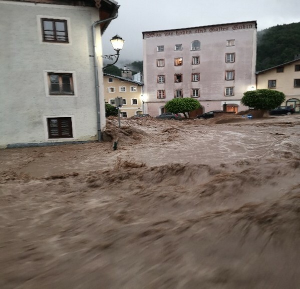 36_Hochwasser Ansicht Molnarplatz